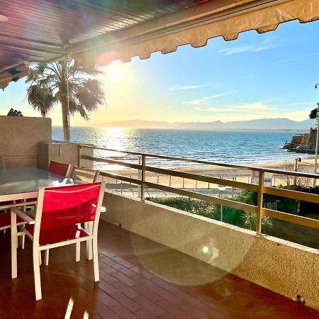 Magnifico Apartamento Playamero Con Vistas Al Mar. Салоу Екстериор снимка
