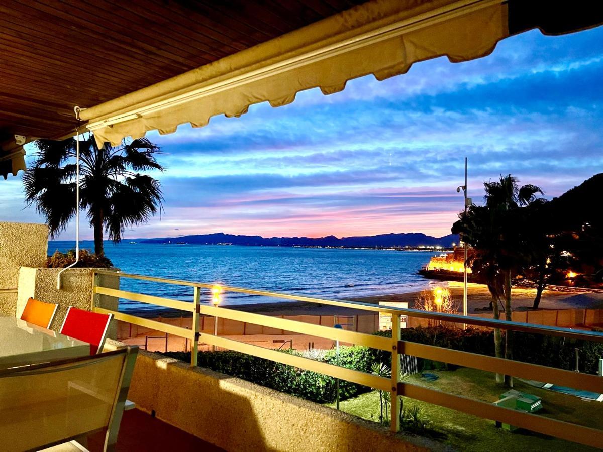 Magnifico Apartamento Playamero Con Vistas Al Mar. Салоу Екстериор снимка