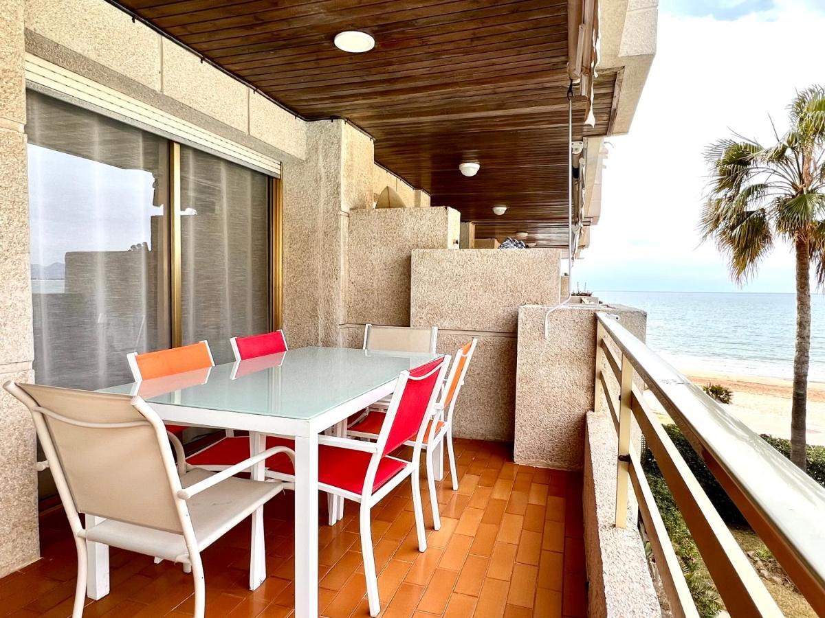 Magnifico Apartamento Playamero Con Vistas Al Mar. Салоу Екстериор снимка