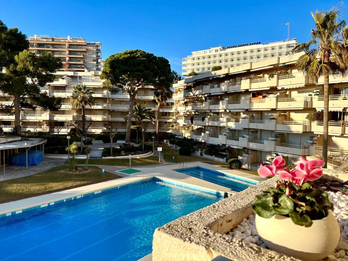 Magnifico Apartamento Playamero Con Vistas Al Mar. Салоу Екстериор снимка