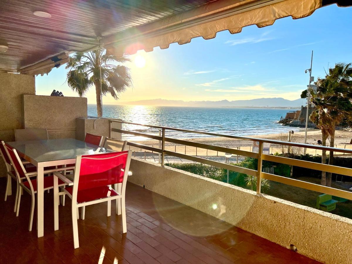 Magnifico Apartamento Playamero Con Vistas Al Mar. Салоу Екстериор снимка
