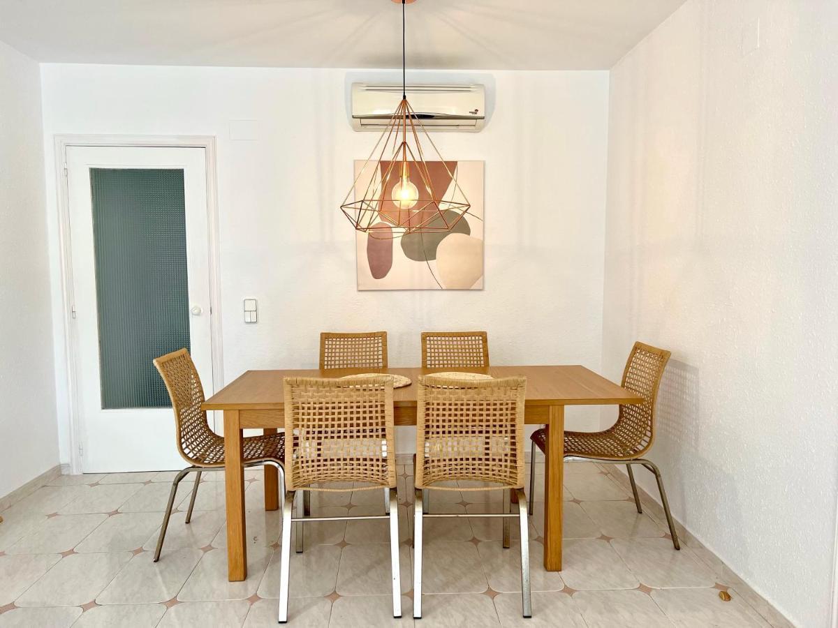 Magnifico Apartamento Playamero Con Vistas Al Mar. Салоу Екстериор снимка